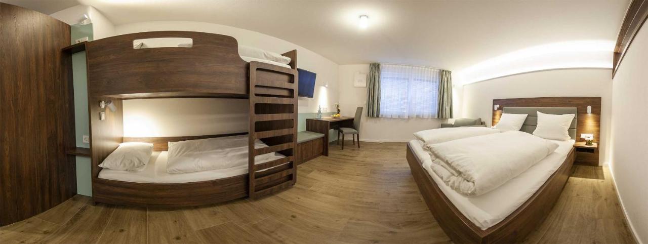 Hotel-Gasthof Krone غريدينغ المظهر الخارجي الصورة